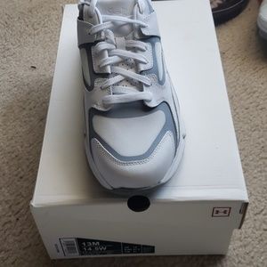 Under Armour Forge 96 leather RFLT